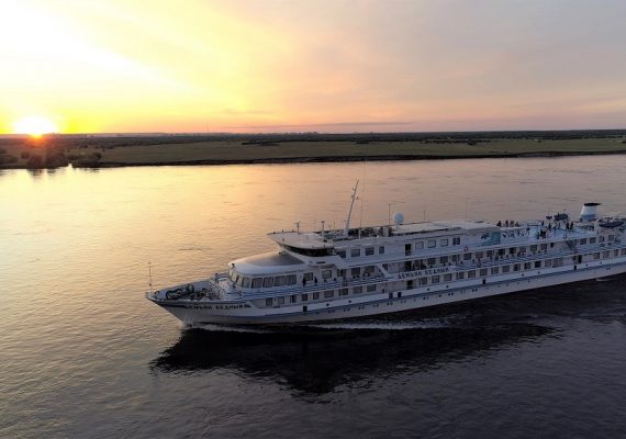 Теплоход «Демьян Бедный»